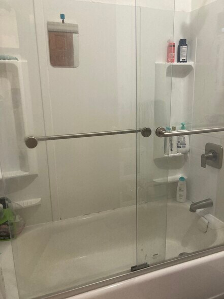 Building Photo - 3 Nira Ave