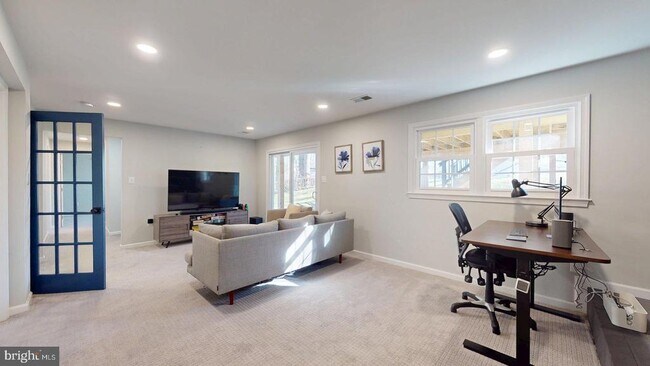 Building Photo - 4707 Holborn Ave