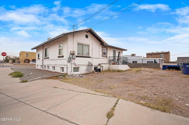 Building Photo - 3700 Taylor Ave