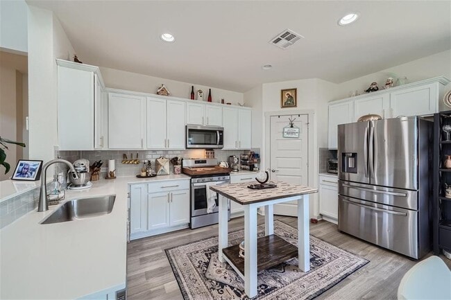 Building Photo - 8005 Linnie Ln