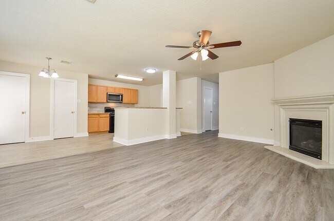 Building Photo - 3935 Federal Ln