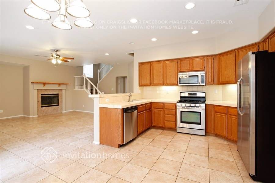 Building Photo - 5180 Ravenstone Dr