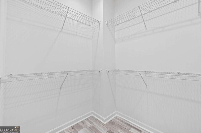 Building Photo - 4228 Laurel Creek Ct SE