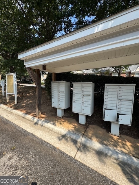 Building Photo - 2026 Austin Park Cir