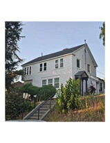 Building Photo - 150 B St