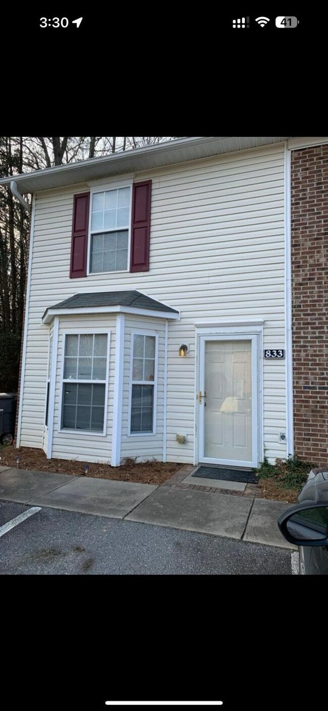 Primary Photo - 833 Brickwood Ct