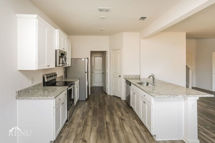 Building Photo - 10615 Lost aples Dr