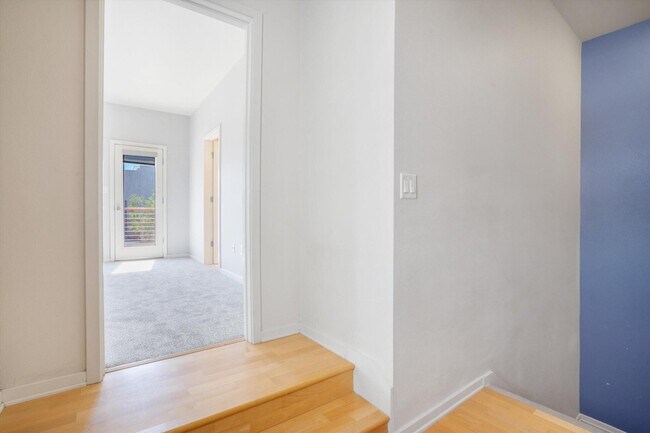 Building Photo - 3936 Silver Ave SE