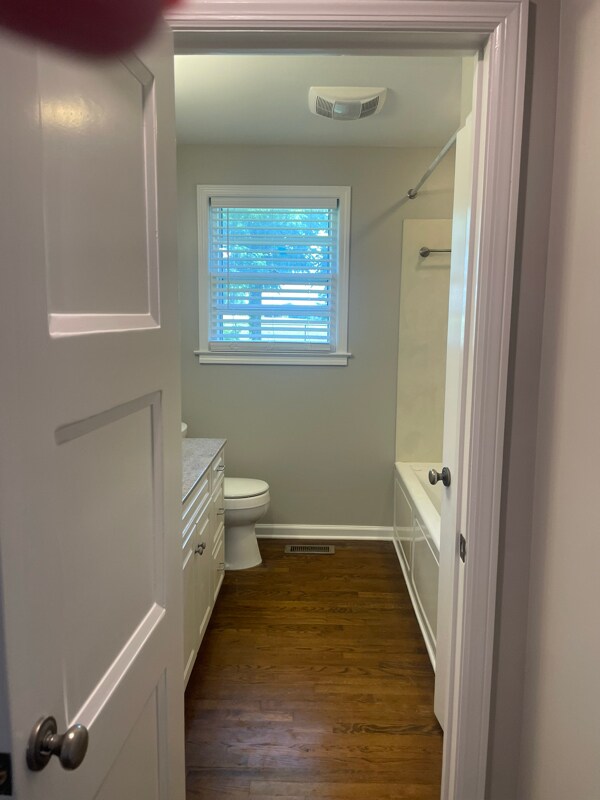 Building Photo - 208 General Roberts Dr