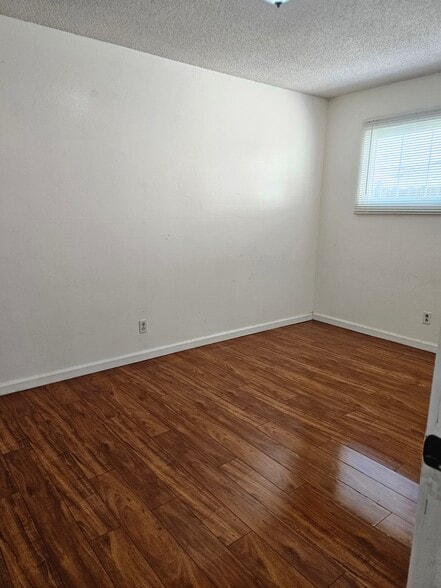 Building Photo - 4420 W 169th St