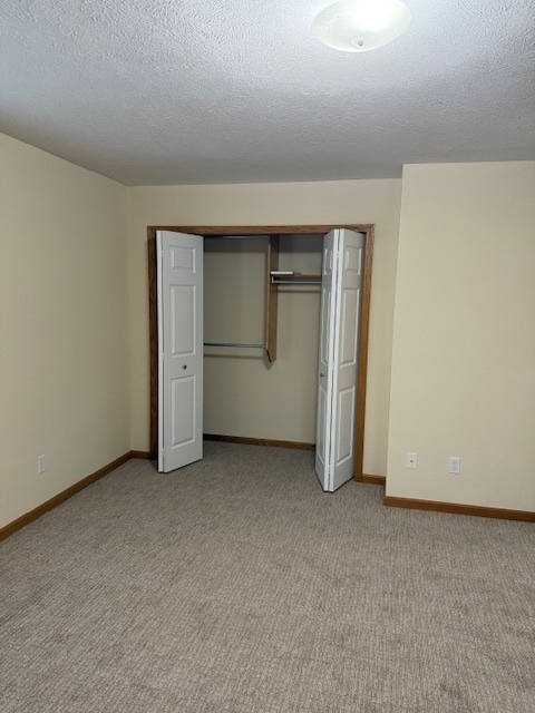 Building Photo - 3880 Kenowa Ave SW