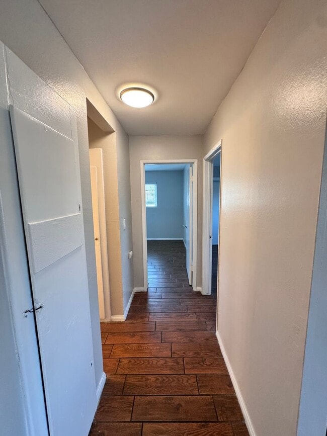 Building Photo - 17441 Jacquelyn Ln
