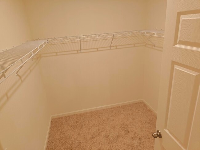 Building Photo - 6694 Topaz Dr