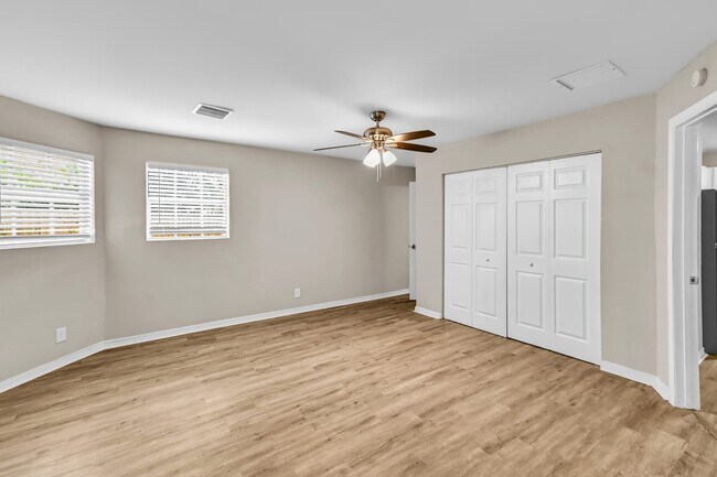 Building Photo - 319 Sw 9Th Ave