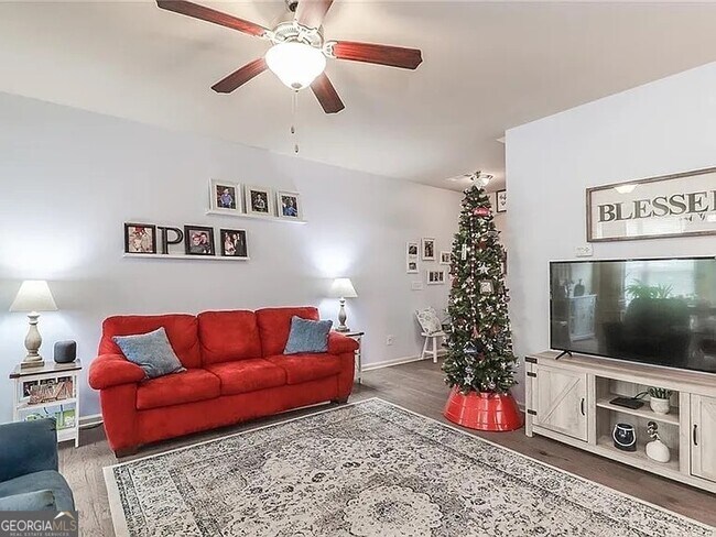 Building Photo - 2344 Attewood Dr