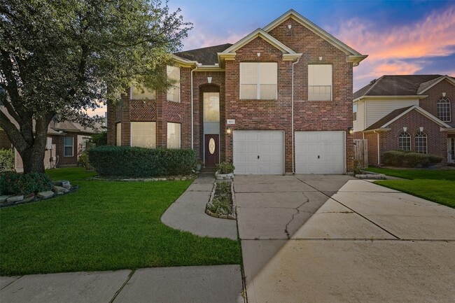 Building Photo - 18914 Woodglen Shadows Dr
