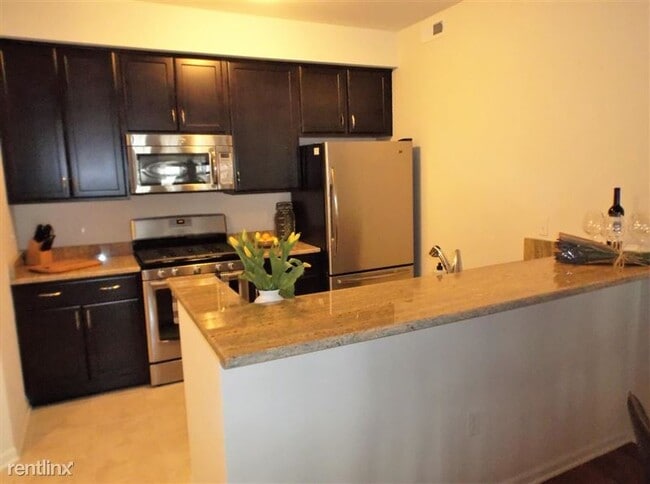 Building Photo - 958 W Summerfield Gln Cir
