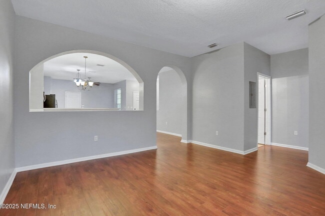 Building Photo - 9744 Summer Grove Way W