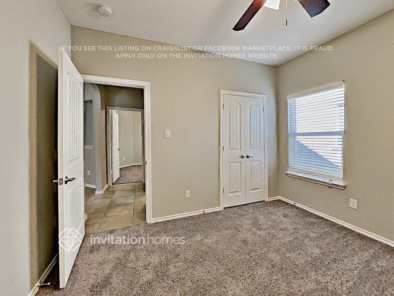 Building Photo - 15704 Barton Ridge Dr