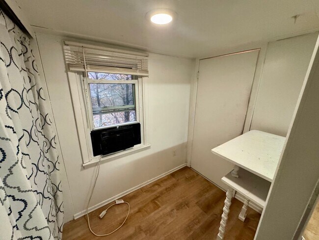 Building Photo - Spang Avenue