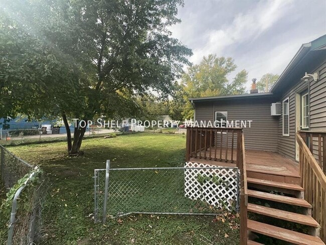 Building Photo - 116 Park Ave