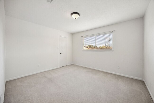 Building Photo - 12826 Westmere Dr