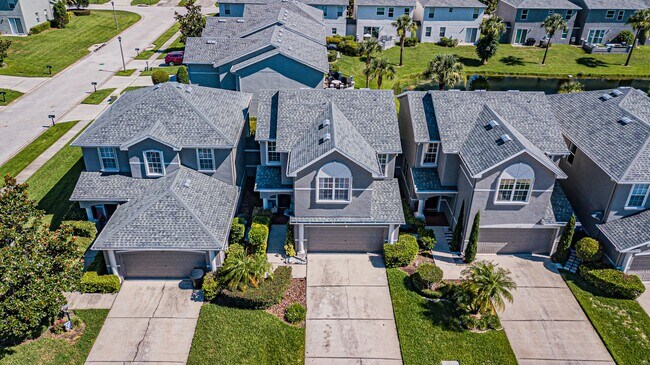 Building Photo - Elegant Venetian Bay Home