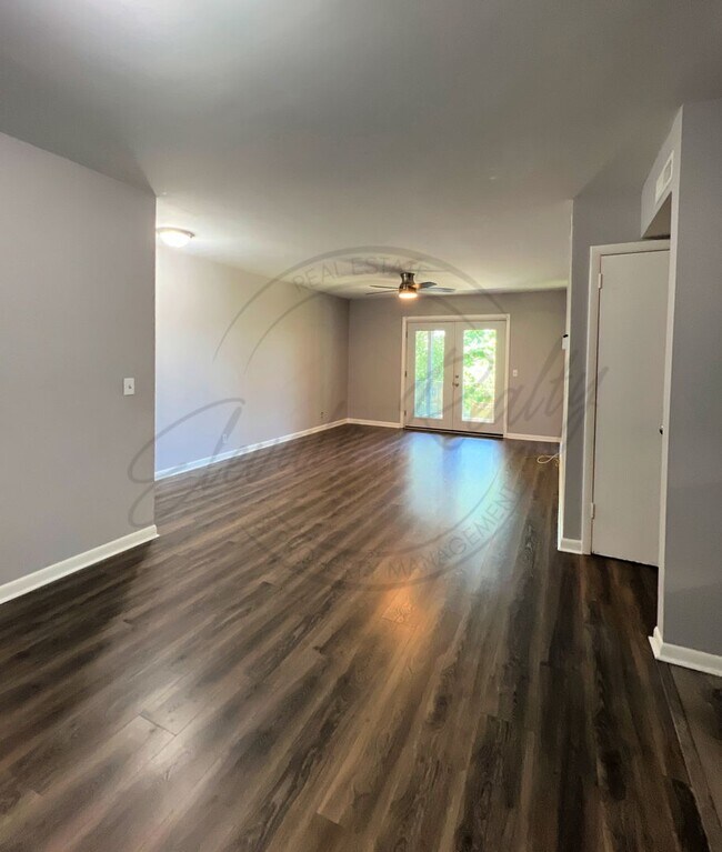 Primary Photo - Bright and Airy Second-Floor Apartment wit...