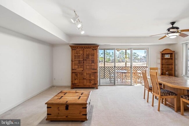 Building Photo - 539 Hudson Ave