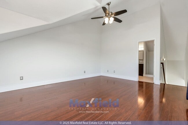 Building Photo - Salt Lake City - 3bd 2bth 3 Storey Home