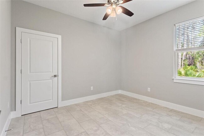 Building Photo - 1813 Greenley Cir