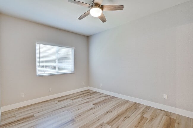 Building Photo - Welcome Home!!! - Great Location