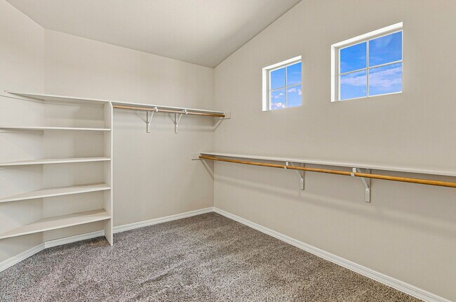 Building Photo - 14384 Alma Point