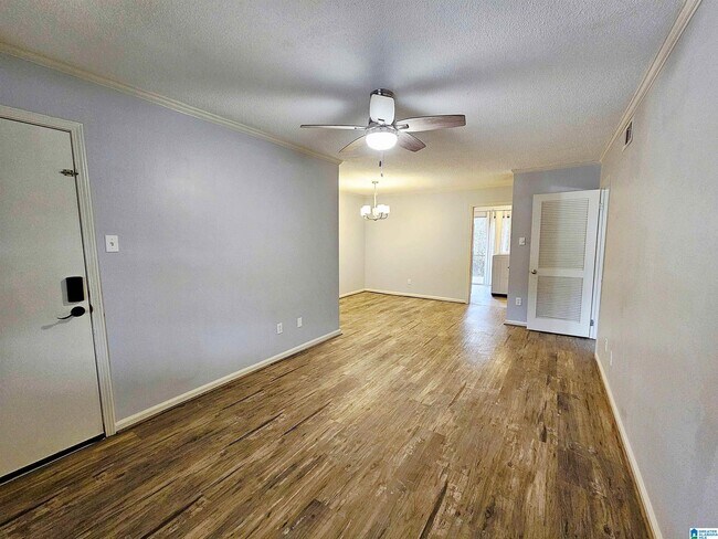 Building Photo - 3425 Sandner Ct