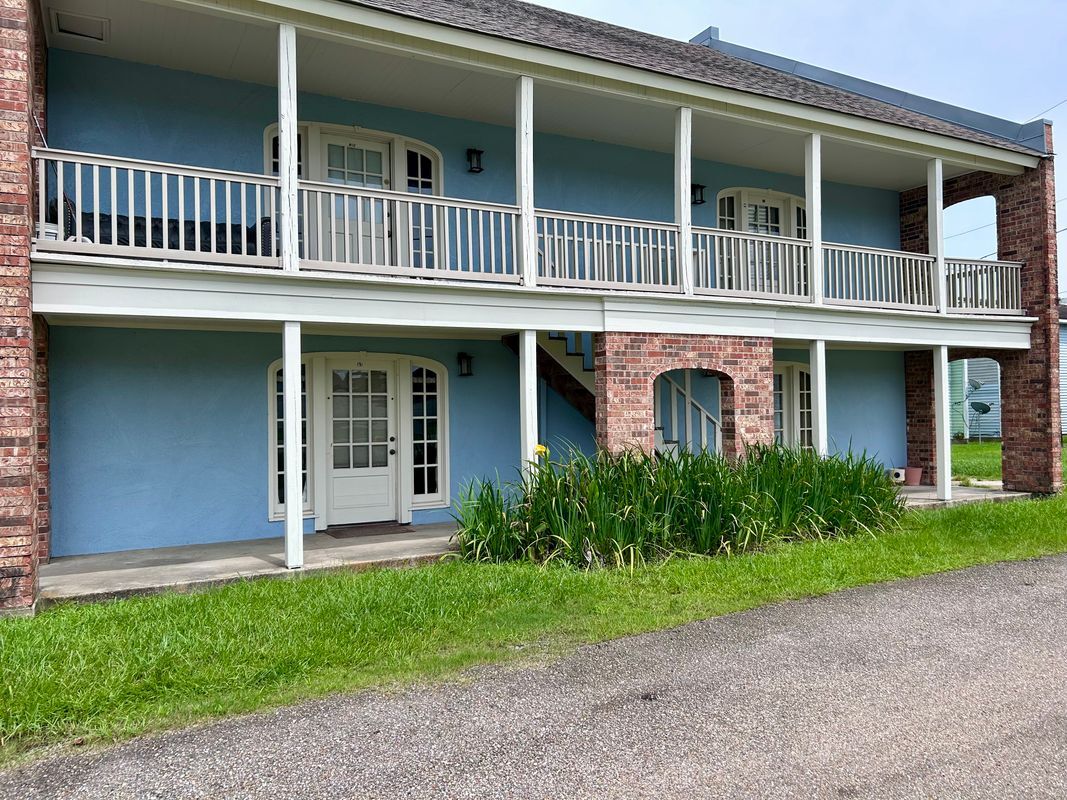 Building Photo - 107 Guillot Rd