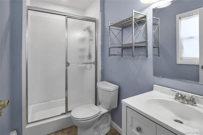 Building Photo - 11 Onyx Dr