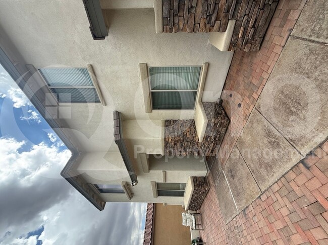 Primary Photo - 15046 S Camino Rancho Sueno