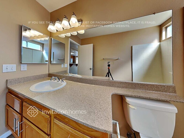 Building Photo - 1632 Heather Ridge Rd