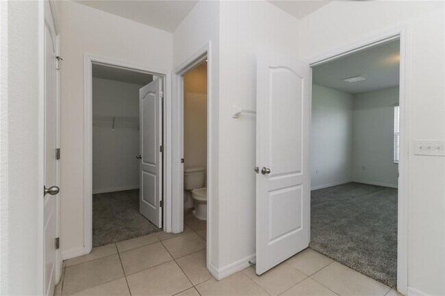 Building Photo - 14614 Potterton Cir