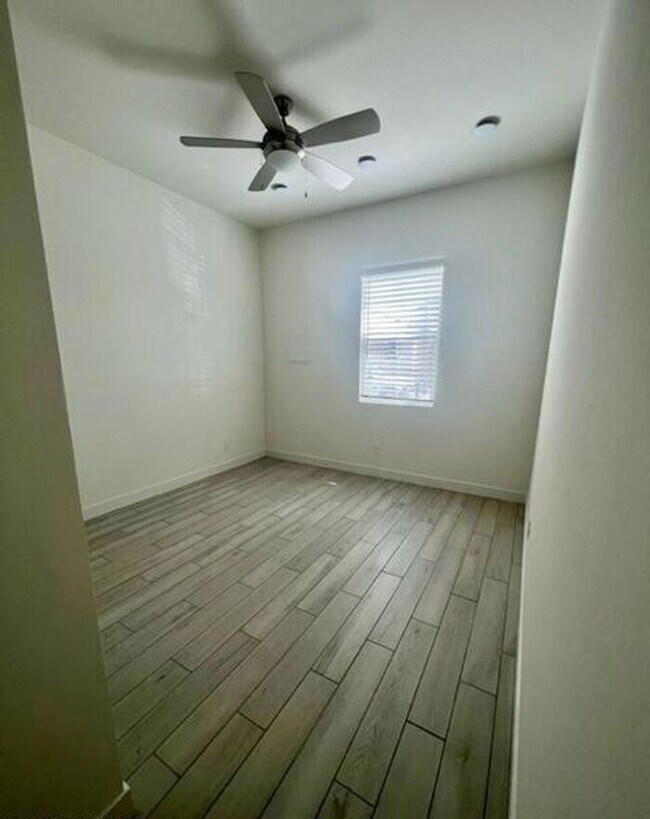 Building Photo - Executive Single-Story 4-Bedroom Rental with $50K+ Upgrades & Indoor-Outdoor Living in Chandler, AZ