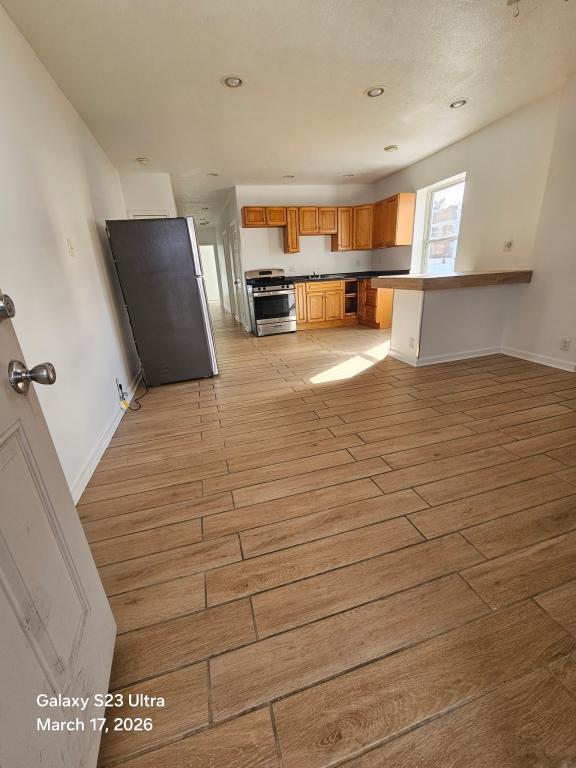 Building Photo - 116 10th St