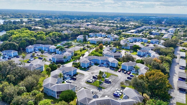 Building Photo - 3254 SE Aster Ln