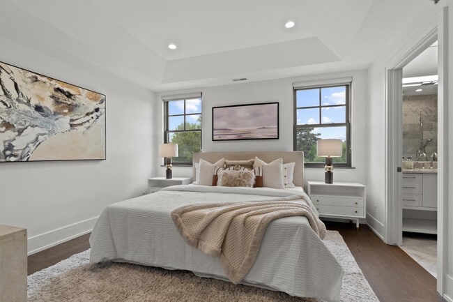 Building Photo - 932 W Eleven Mile Rd