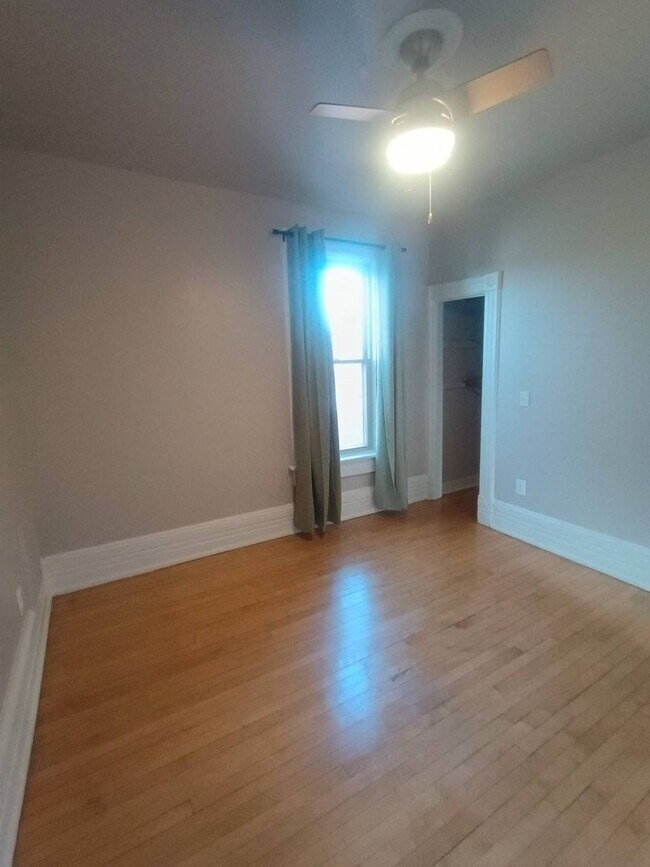 Building Photo - 2035-2037 N Buffum St