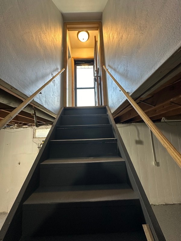 Building Photo - 3207 Mt Vernon Rd SE