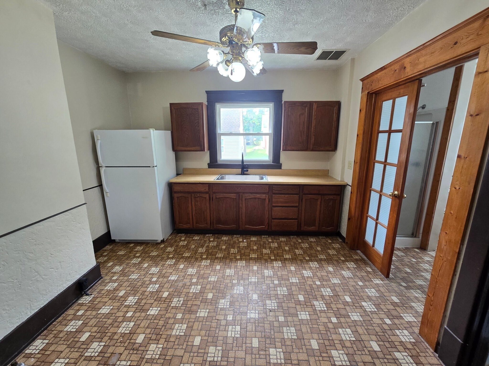 Building Photo - 1335 Highland Ct