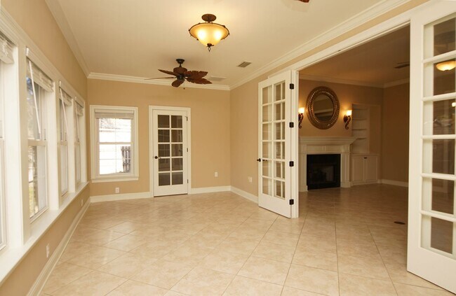 Building Photo - Swift Creek