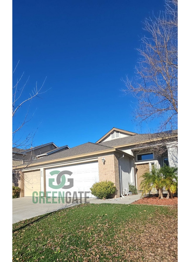 Building Photo - Available Now! 3 Bedroom 2 Bath Spacious Home in Tracy!!