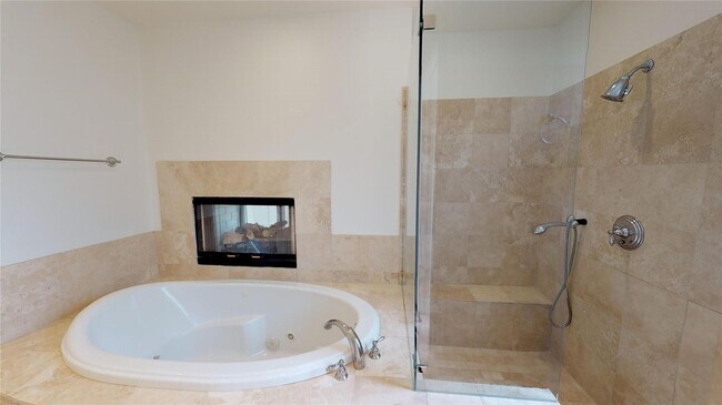 Building Photo - 3718 Dorothy Ave