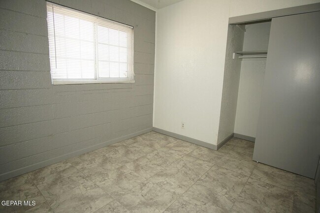 Building Photo - 8300 Mt Everest Dr